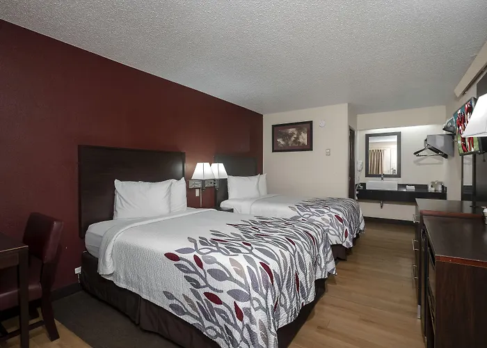 Red Roof - Motel 2*